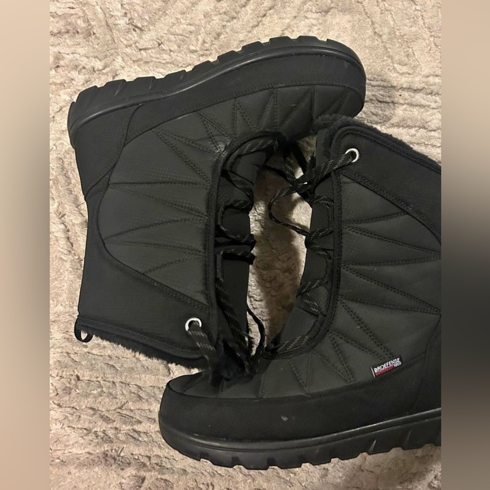 Kamik boots only worn once size 9